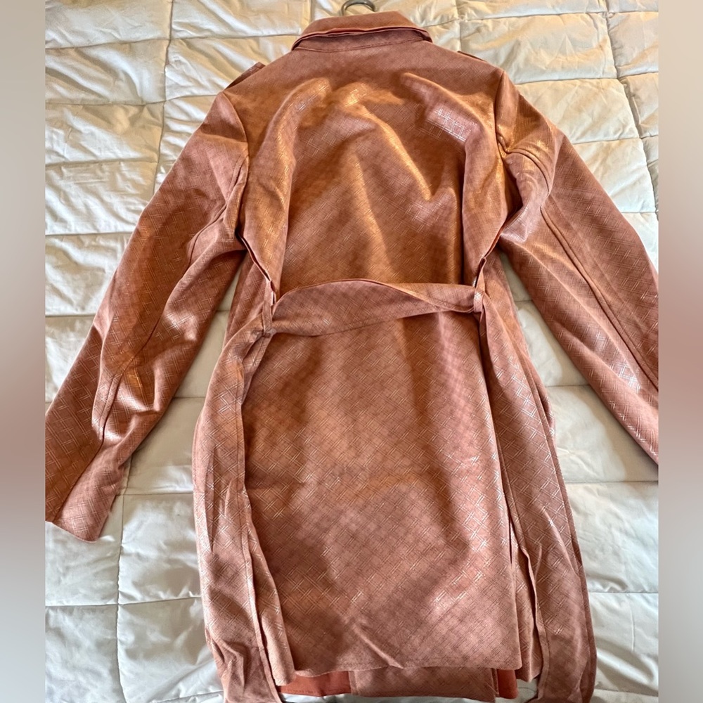 NWT Solitaire double breasted coral and silver spring jacket. Women’s size L. - Picture 10 of 10
